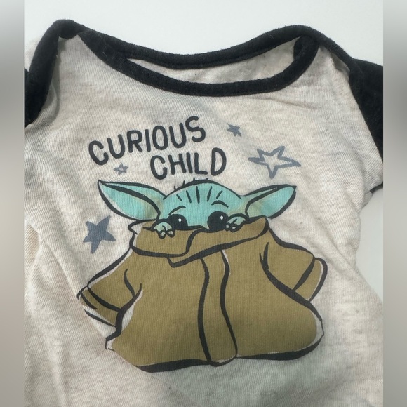 Star Wars The Child Set of two infant onesies - Picture 10 of 11